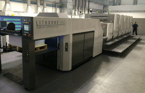 Maquinaria de impresión Komori GL540 + torre barniz de Litografía Rosés