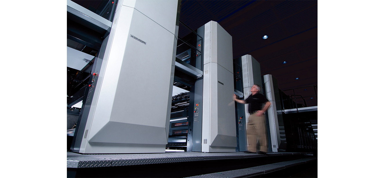 Máquina de impresión offset Komori S38D
