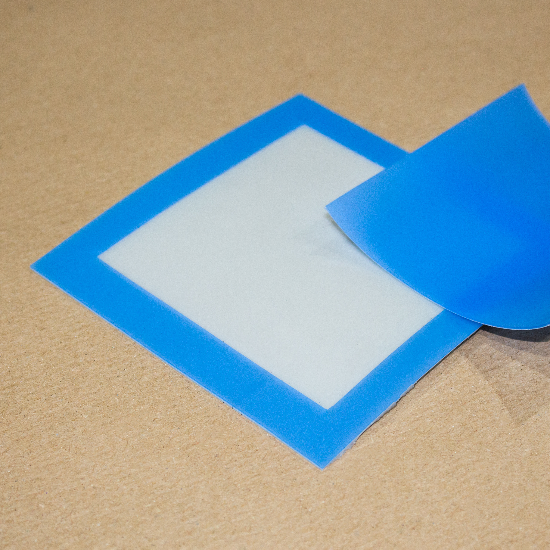 Acrylic polymer/UV offset varnish tower plate – Tyref Polysmart 1.15-1.35mm